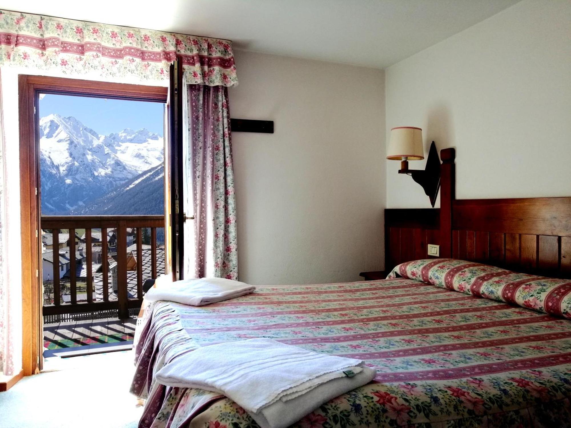 Hotel Locanda Grauson Cogne Kültér fotó