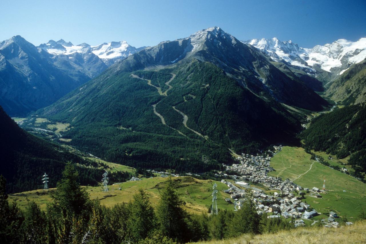 Hotel Locanda Grauson Cogne Kültér fotó